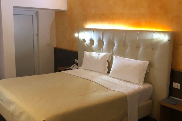 gk_furniture_ksenodoxeio_3 (9)