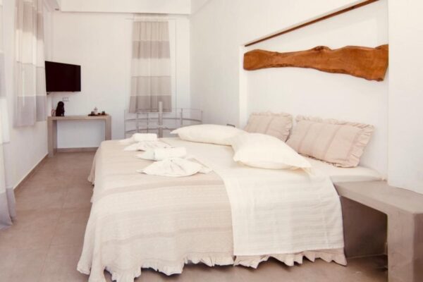 gk_furniture_ksenodoxeio_504