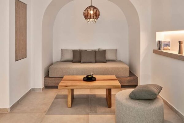 gk_furniture_ksenodoxeio_601