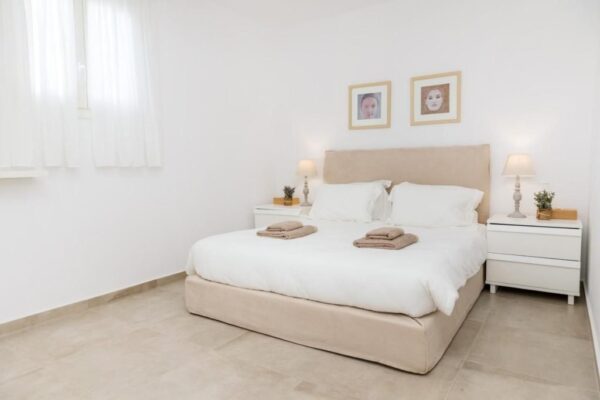 gk_furniture_ksenodoxeio_612